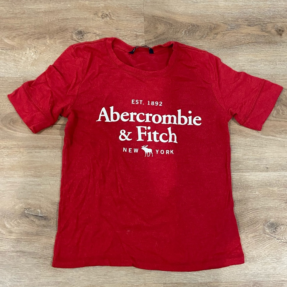 Abercrombie & Fitch red graphic t-shirt